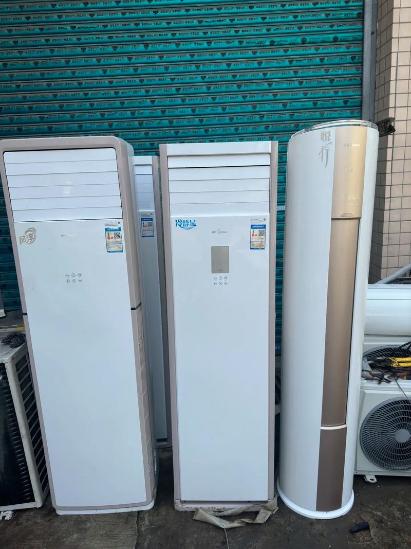 創(chuàng)作靈感 重慶二手空調(diào)批發(fā) 推薦一批成色9新的三匹五匹柜機(jī)